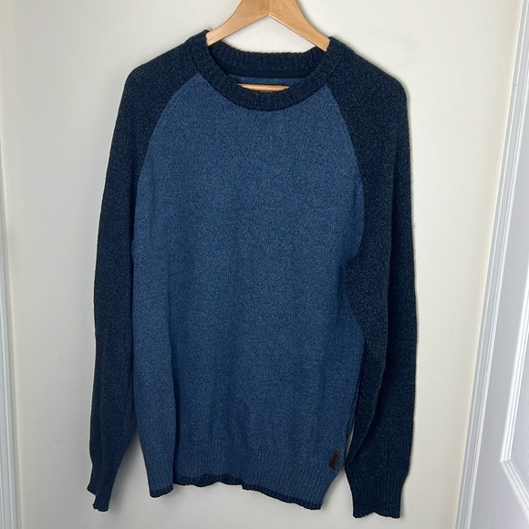 Roots Men Crewneck Sweater Sweatshirt Size XL